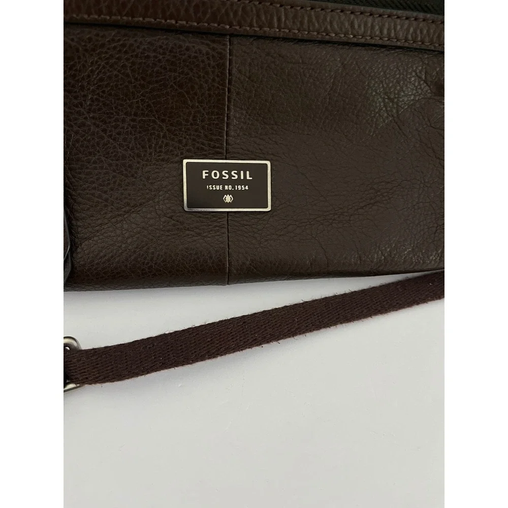 Fossil Crossbody Bag Women OS Dark Brown Pebbled Leather Issue No. 1954 Zip‎